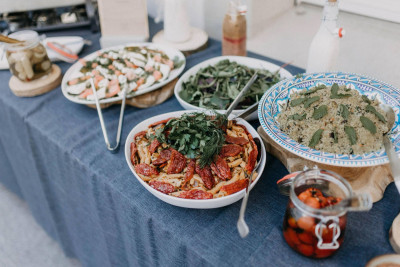 Buffet Catering mit diversen Gerichten 