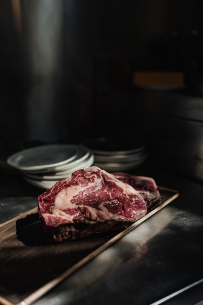 Frisches Fleisch für das Grillevent